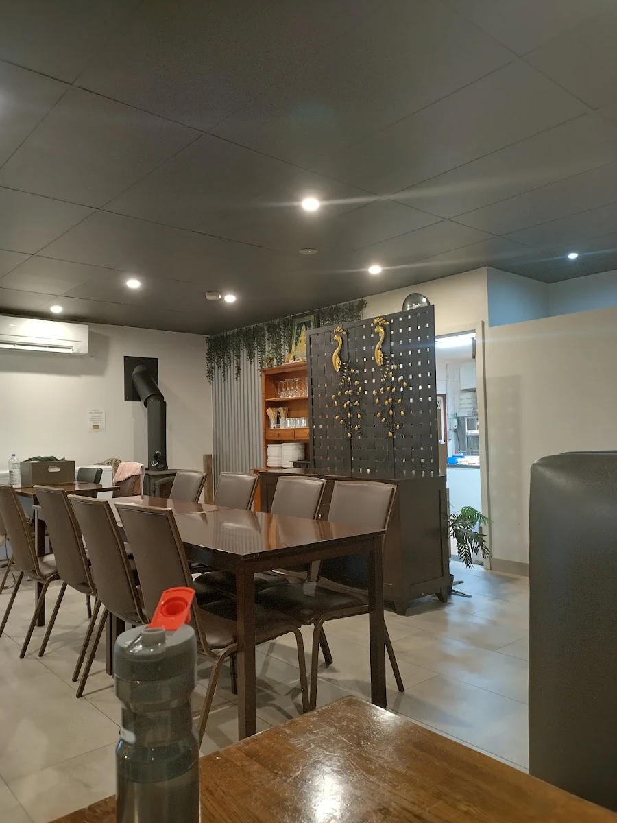 Vibe, Skippy Food Bar