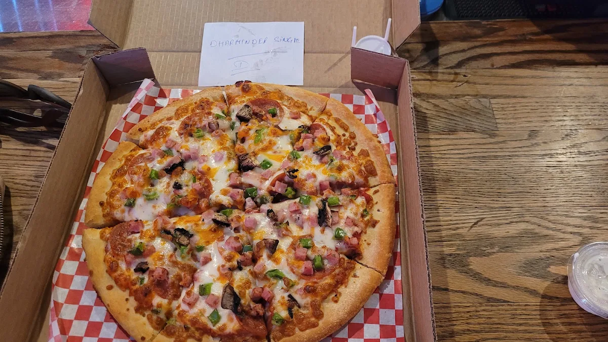 Food & drink, Riverside Paradise Grill & Pizza Co.