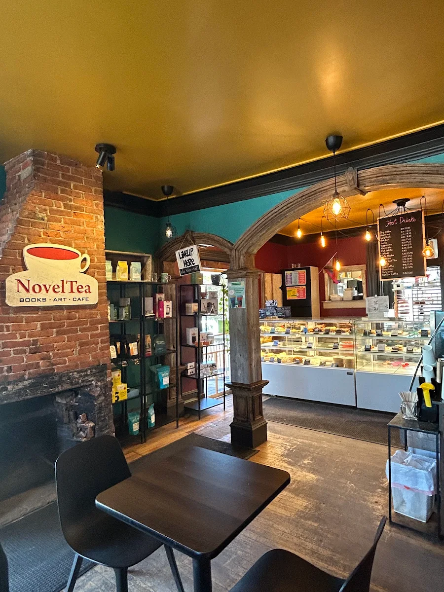 Vibe, NovelTea Coffeehouse & Bakery
