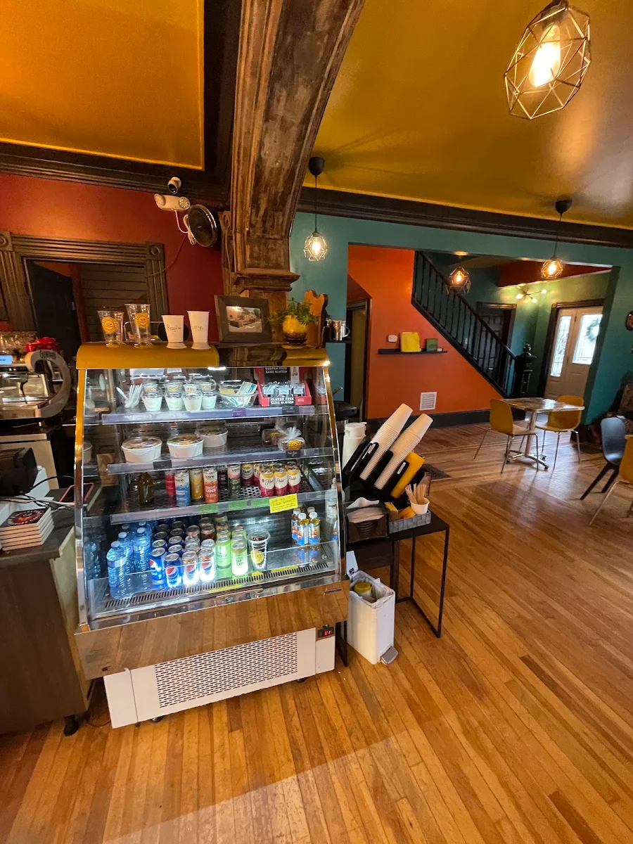 Vibe, NovelTea Coffeehouse & Bakery