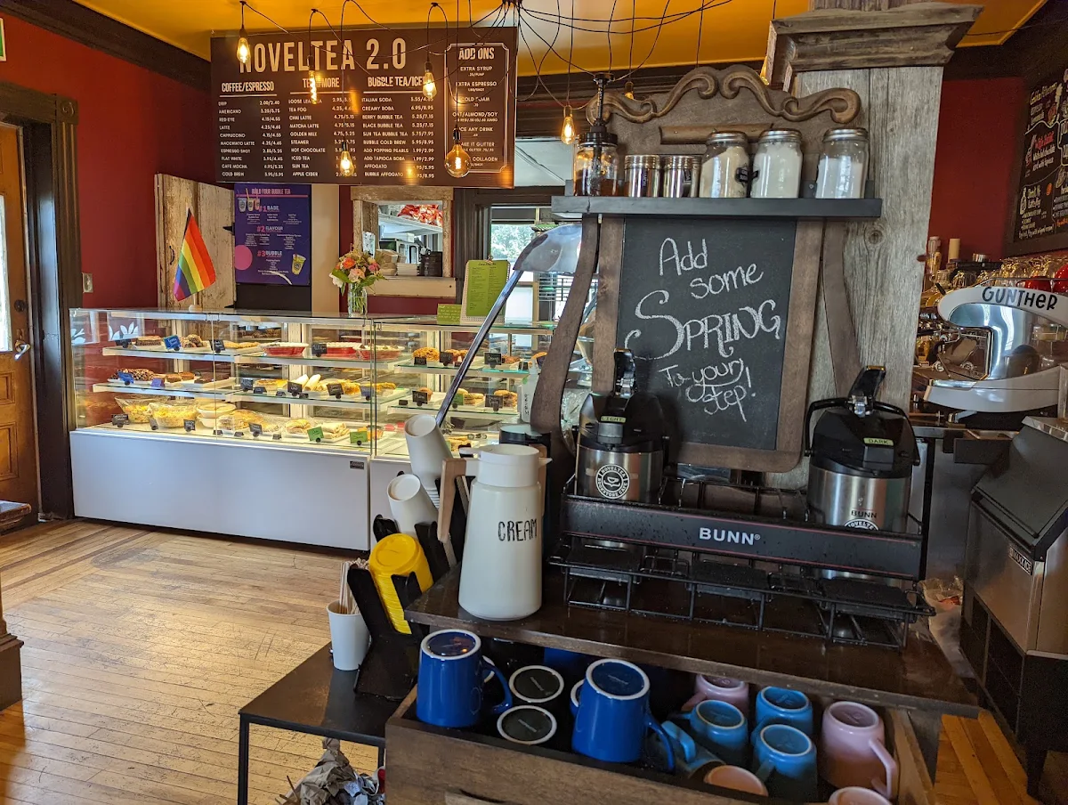 Vibe, NovelTea Coffeehouse & Bakery