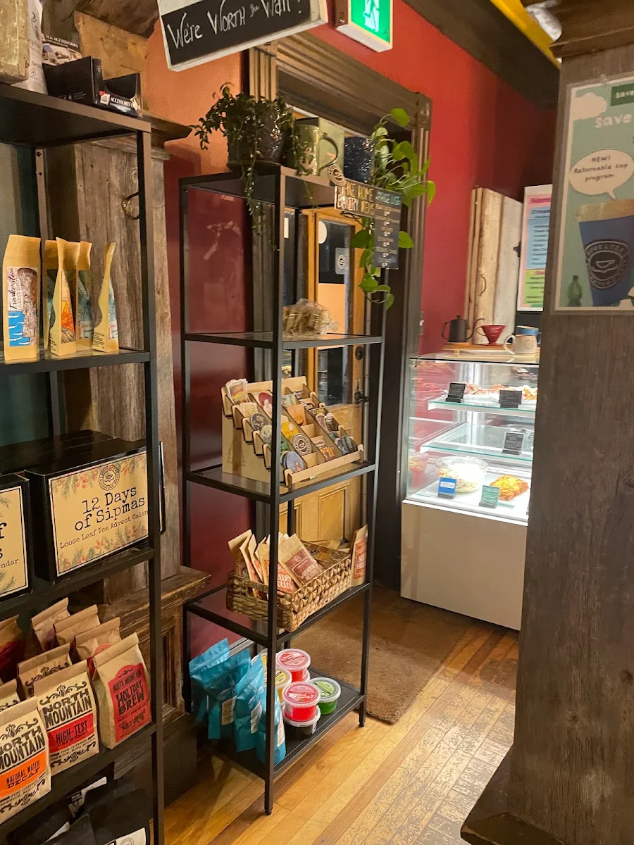 Vibe, NovelTea Coffeehouse & Bakery