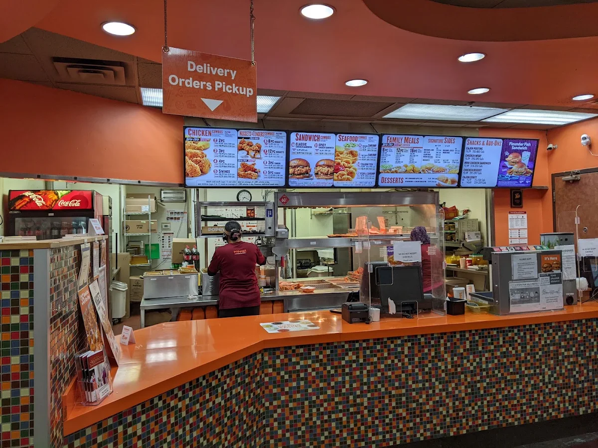 Vibe, Popeyes Louisiana Kitchen