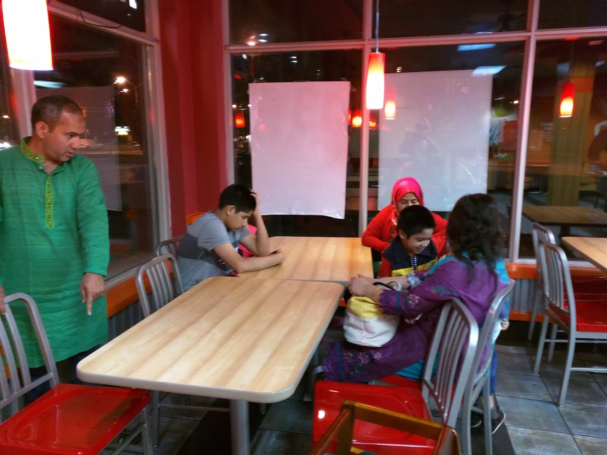 Vibe, Popeyes Louisiana Kitchen
