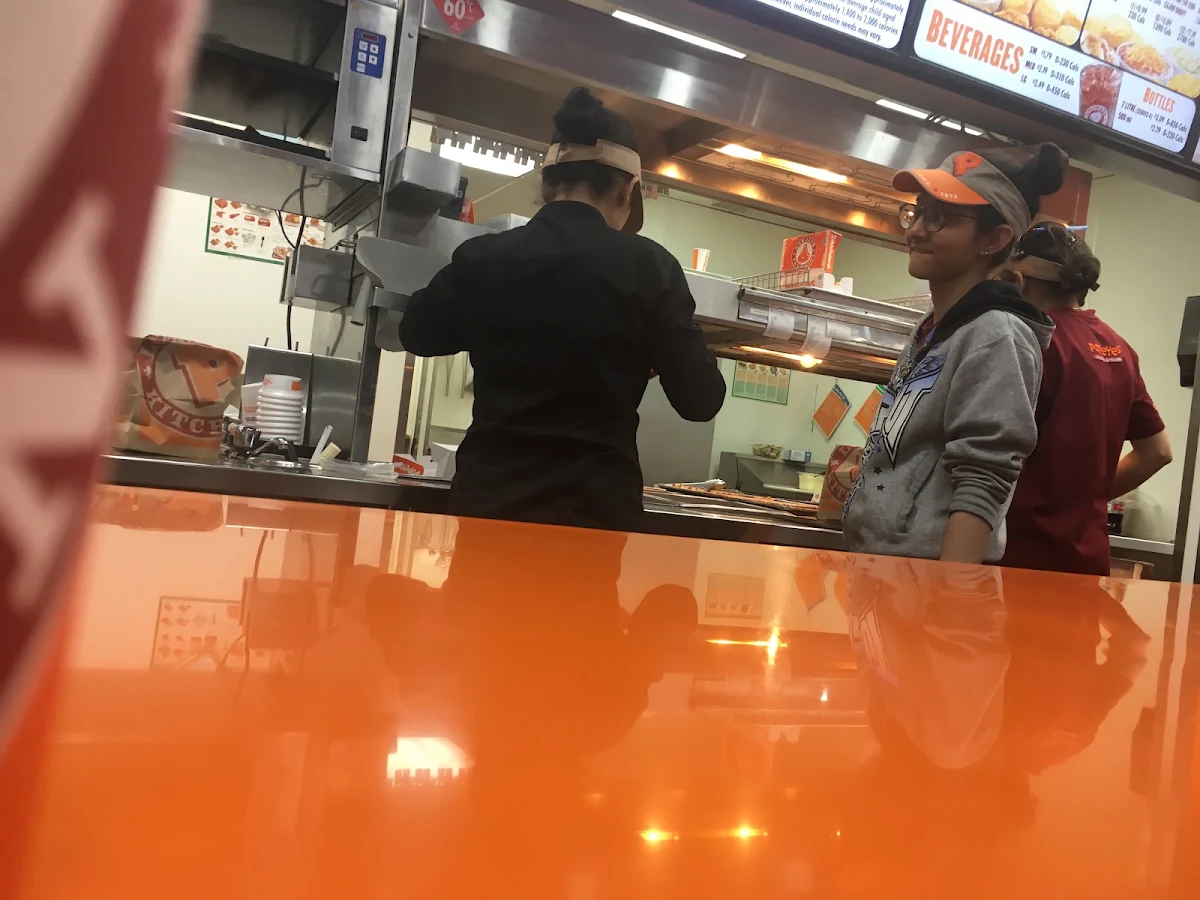 Vibe, Popeyes Louisiana Kitchen