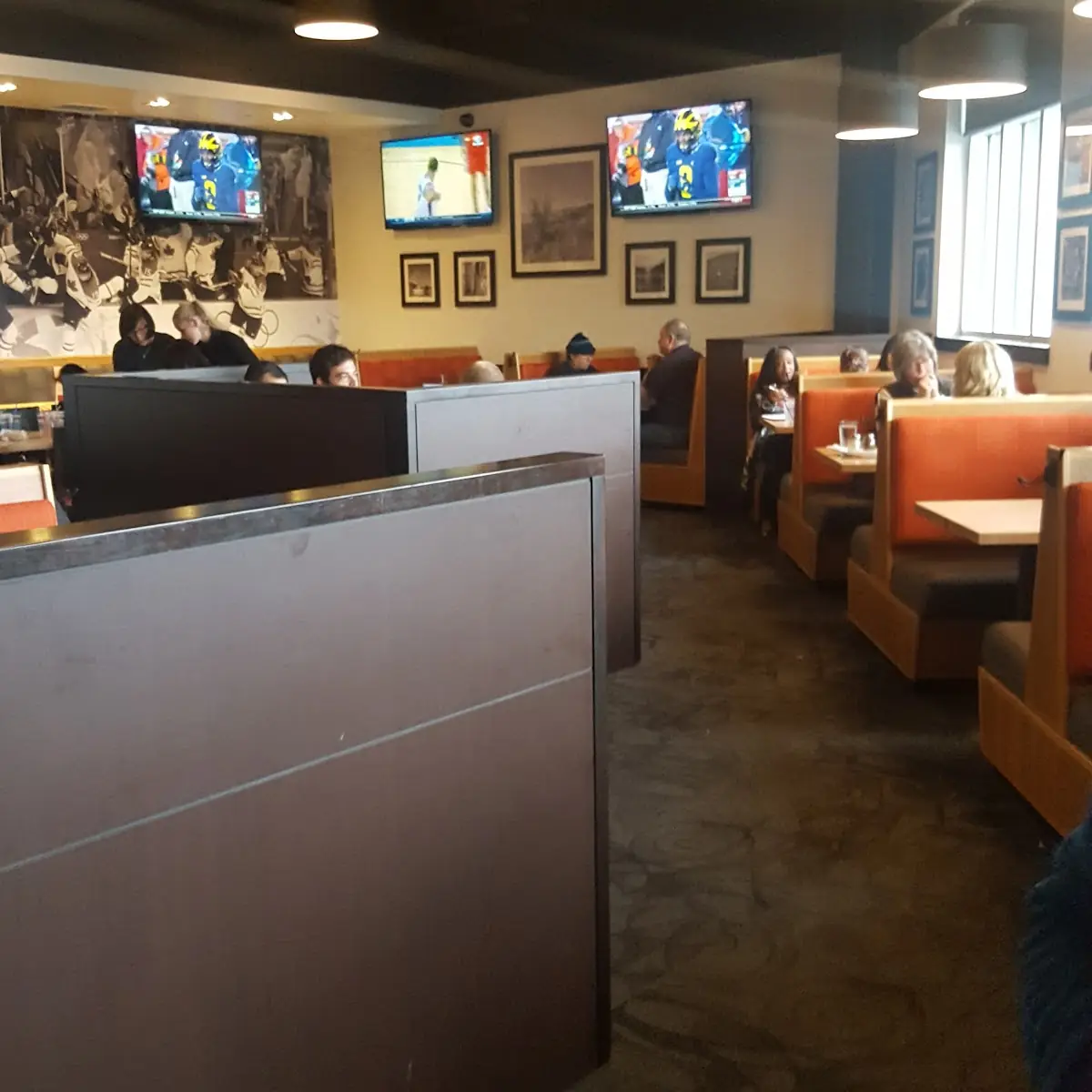 Vibe, Boston Pizza