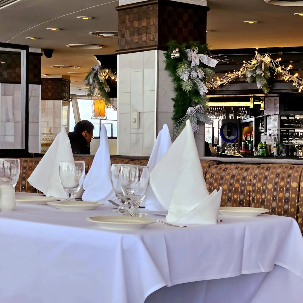 Vibe, Skylon Tower Revolving Dining Room