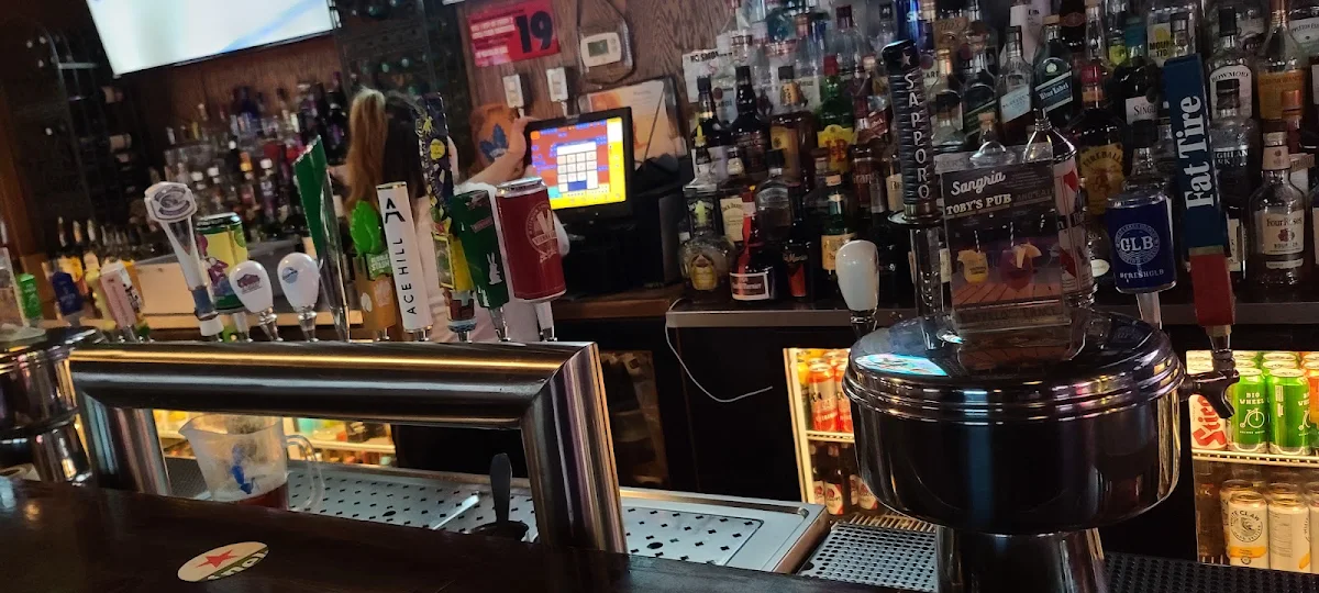 Vibe, Toby's Pub & Eatery