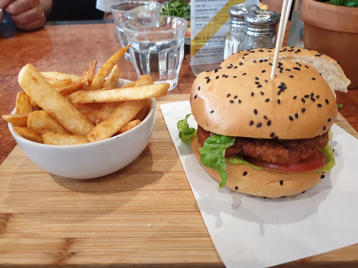 Food & drink, BHIVE Beecroft