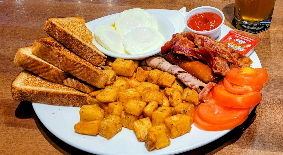 Food & drink, Muggnz Family Restaurant