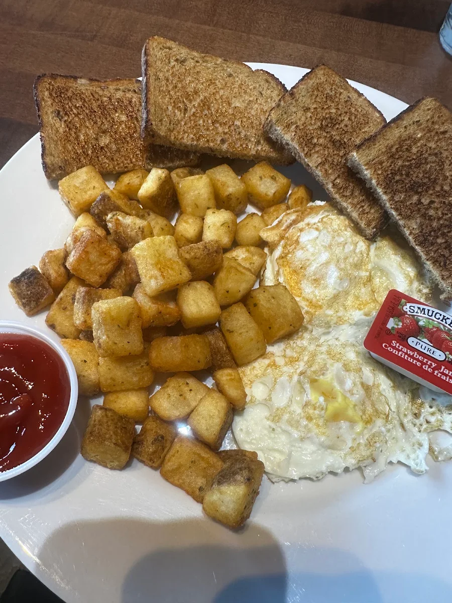 Food & drink, Muggnz Family Restaurant