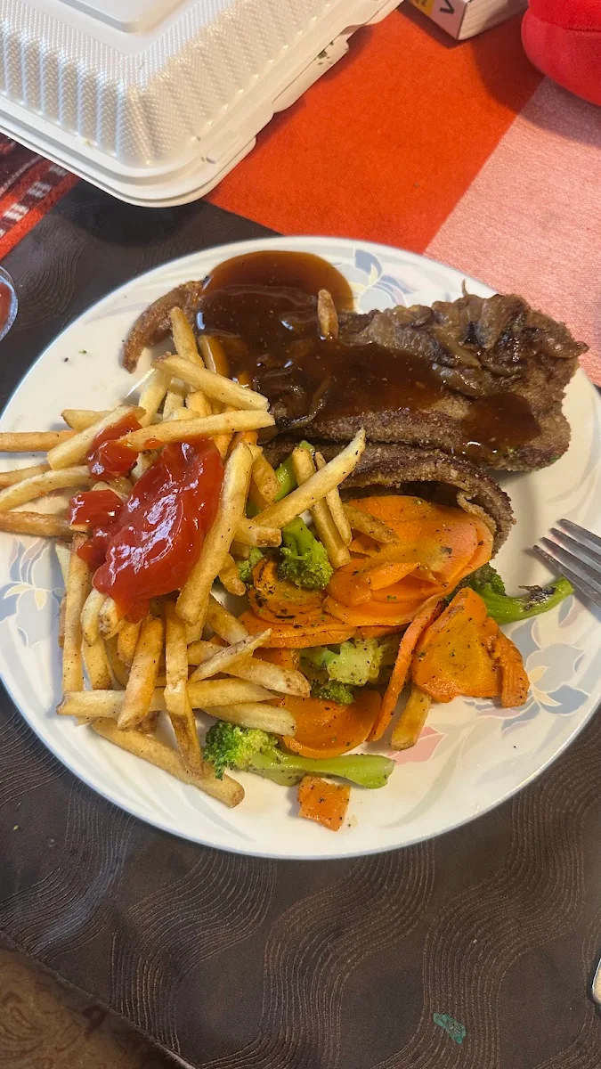 Food & drink, Muggnz Family Restaurant
