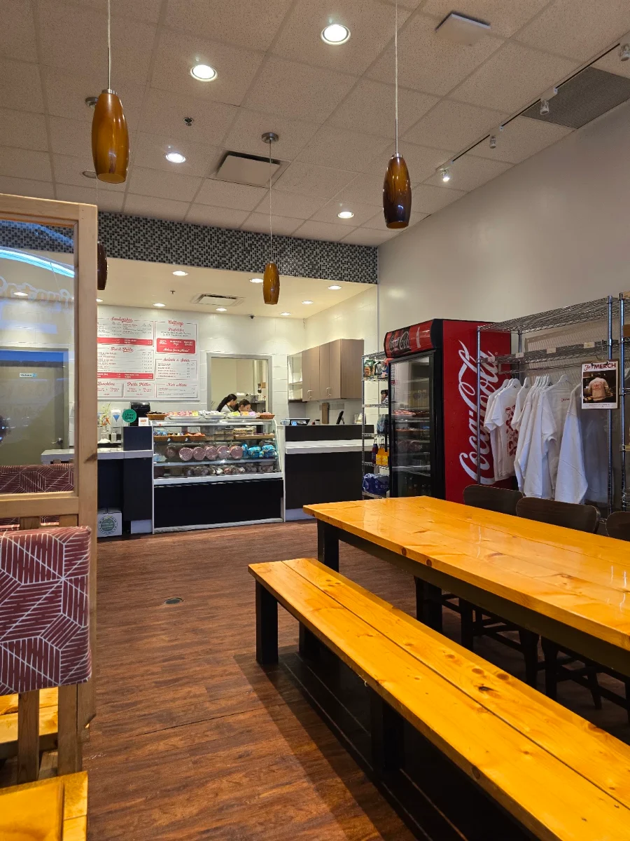 Vibe, Jo's Italian Deli