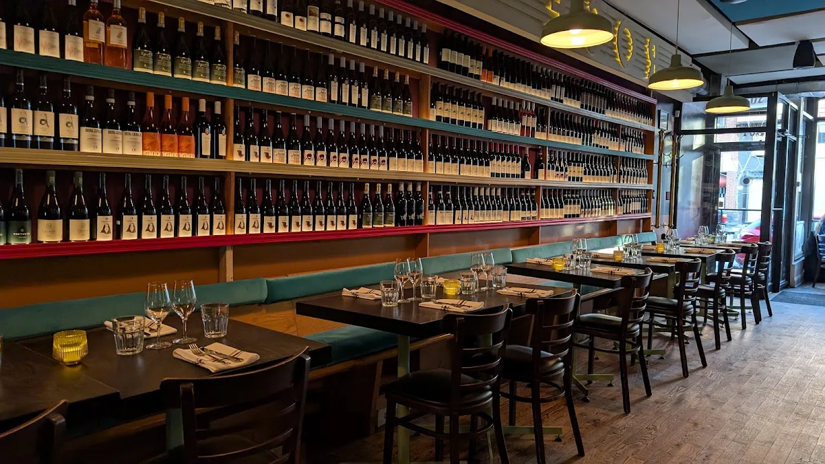 Vibe, Rose Ross Restaurant