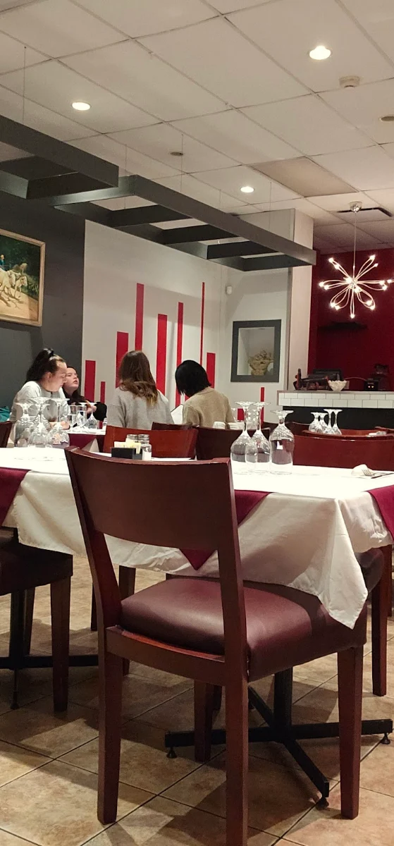 Vibe, Malis Restaurant
