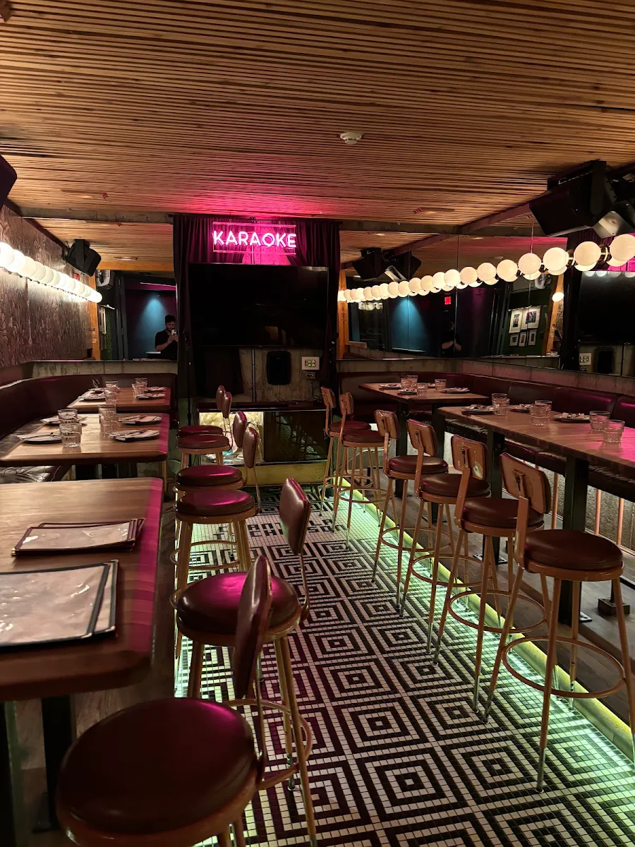 Vibe, Le Boating Club