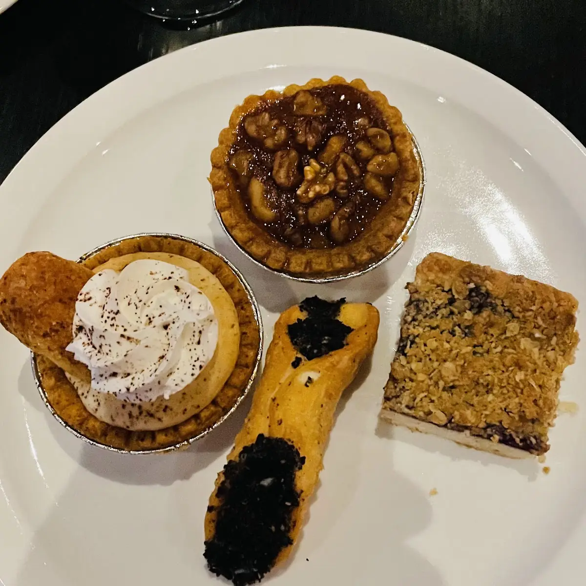 Food & drink, Summit Suite Buffet