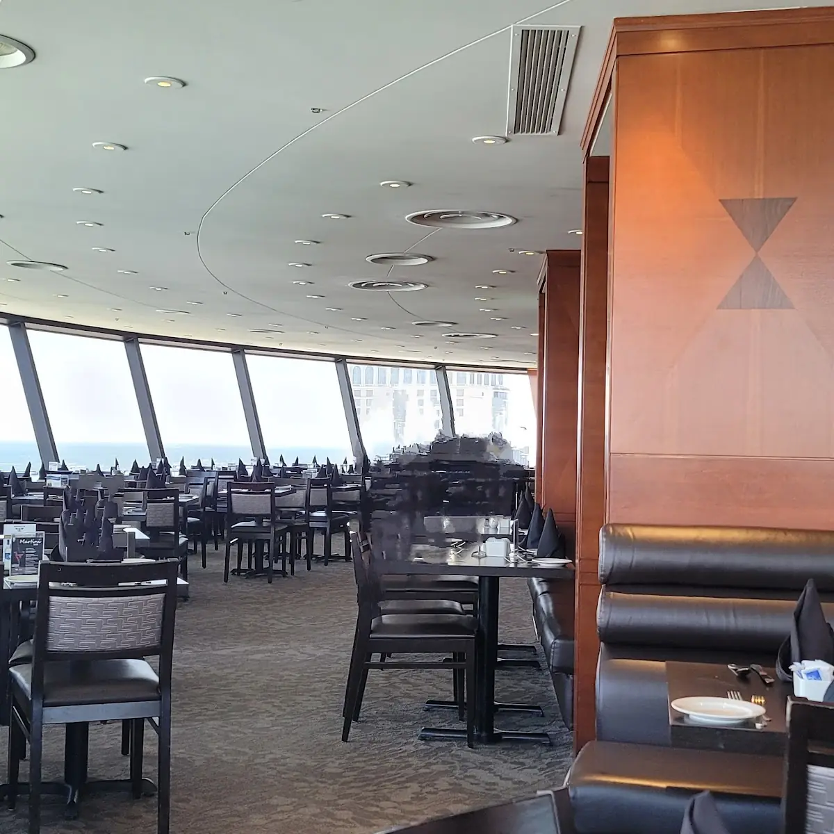Vibe, Summit Suite Buffet