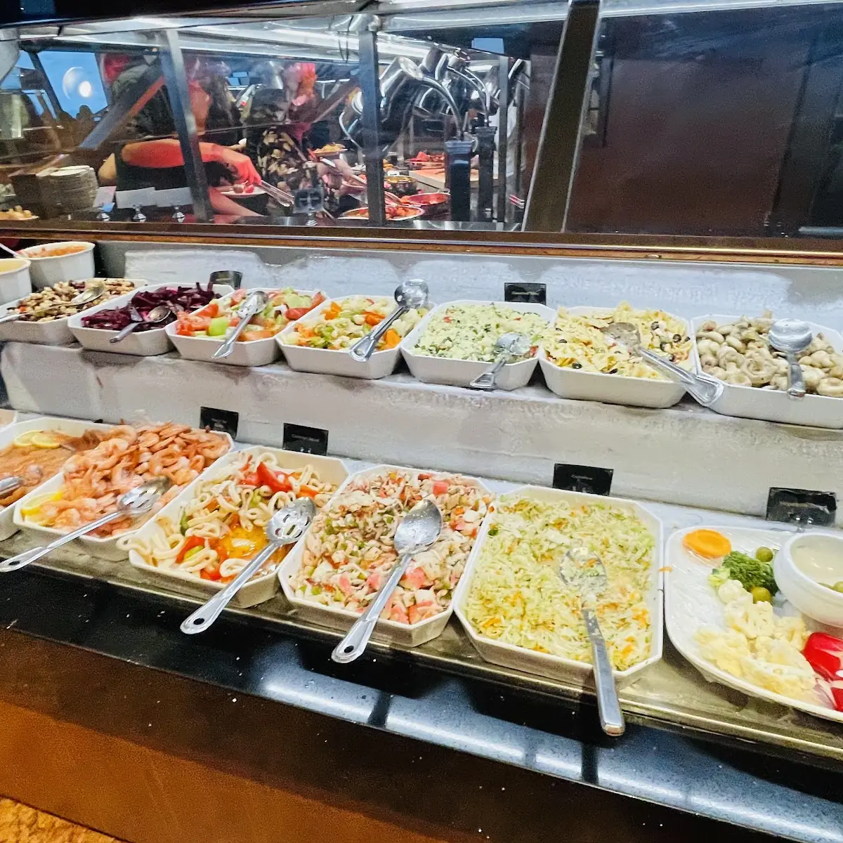 Vibe, Summit Suite Buffet