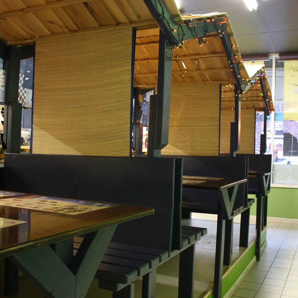 Vibe, Royal Sushi House
