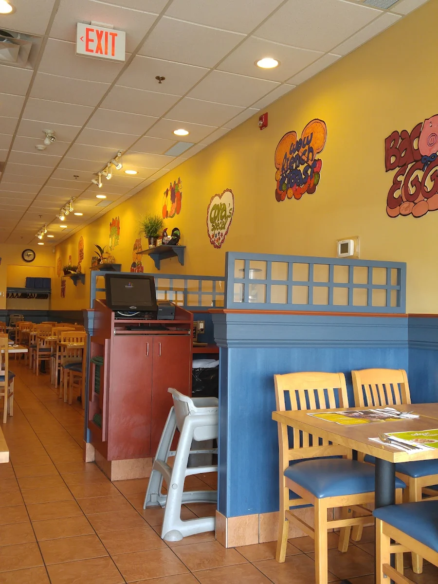 Vibe, Cora Breakfast and Lunch
