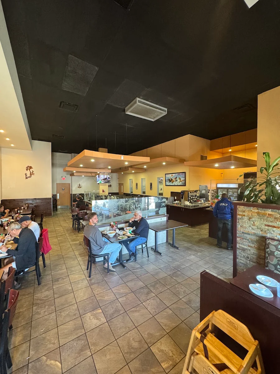 Vibe, Pho Windsor