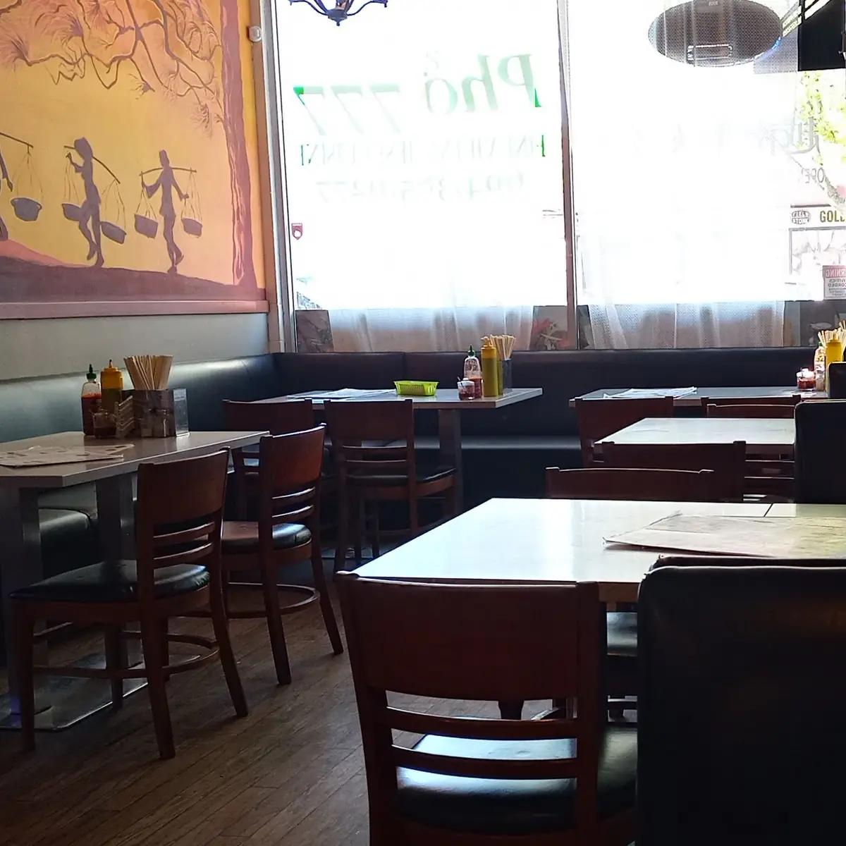 Vibe, Phở 777 Vietnamese