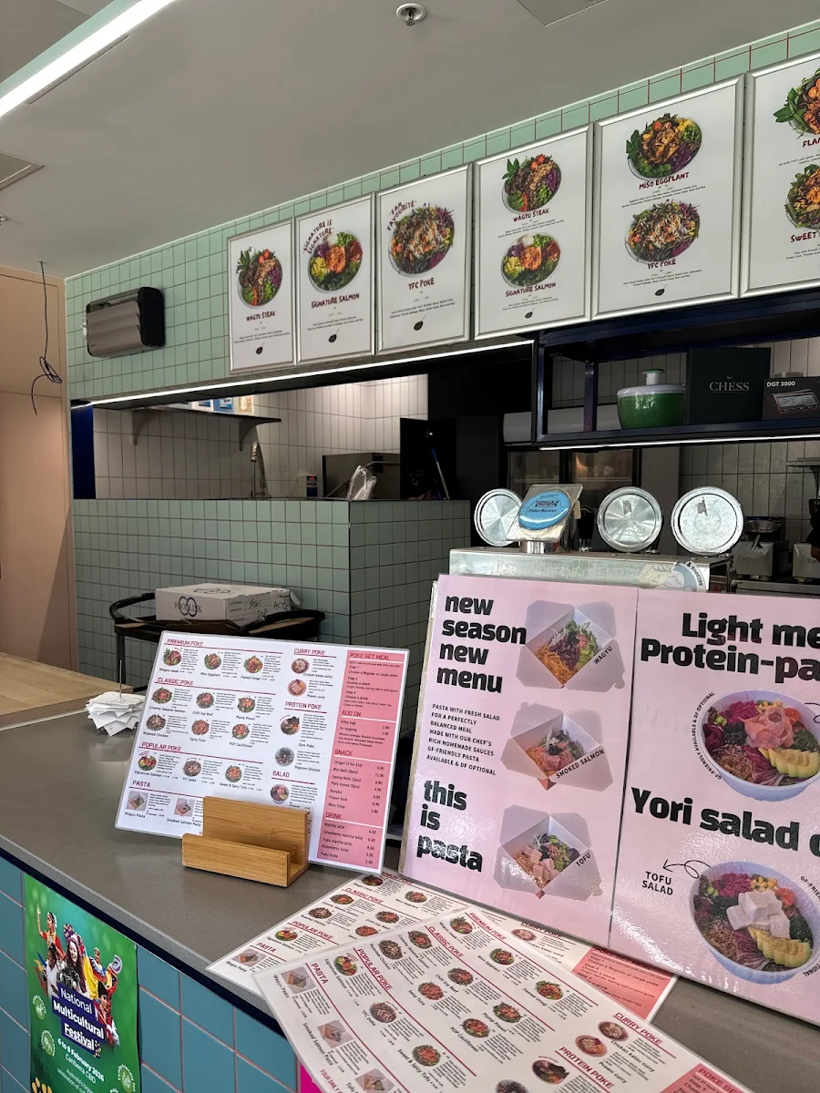 Vibe, Yori Canberra Poke