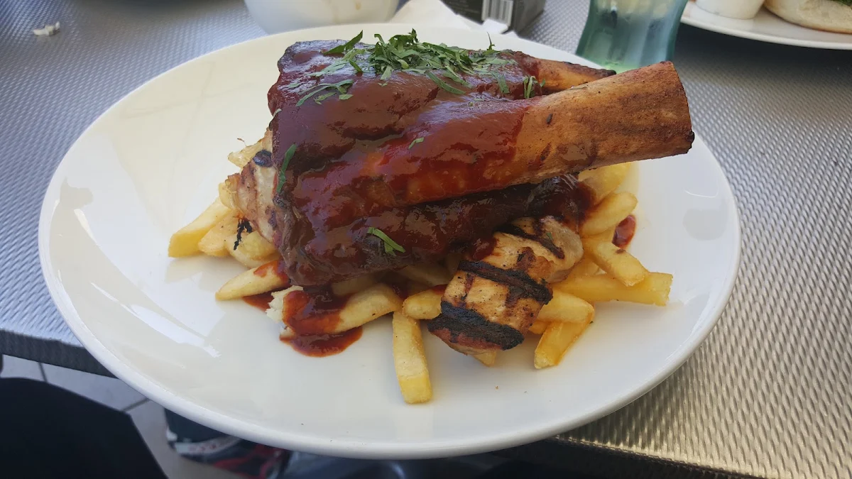 Food & drink, Greystanes Hotel