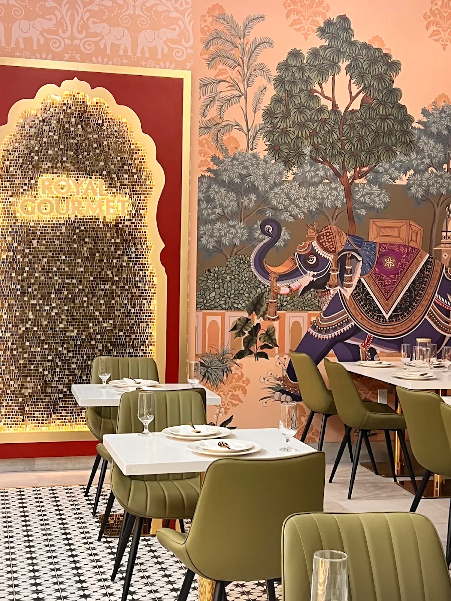 Vibe, ROYAL GOURMET INDIAN KITCHEN