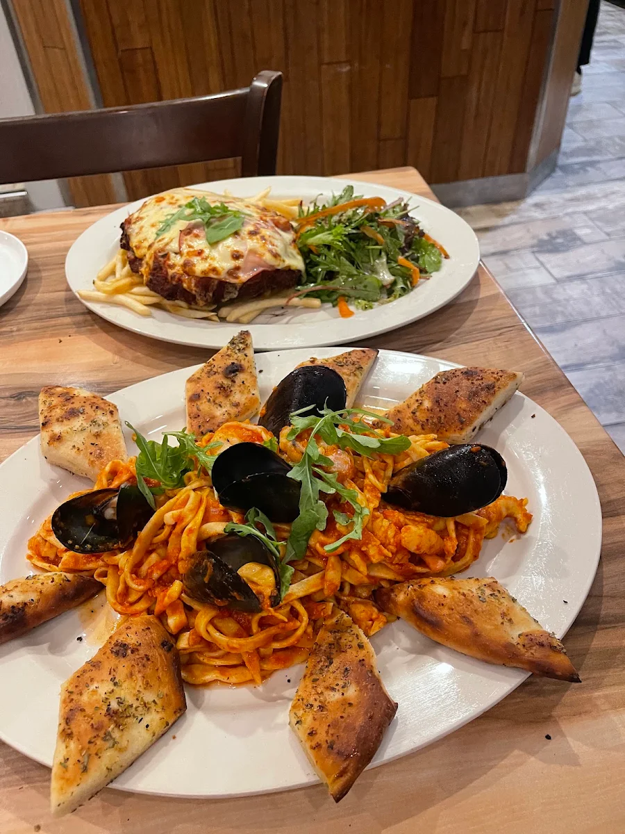 Food & drink, Tono on Borsari