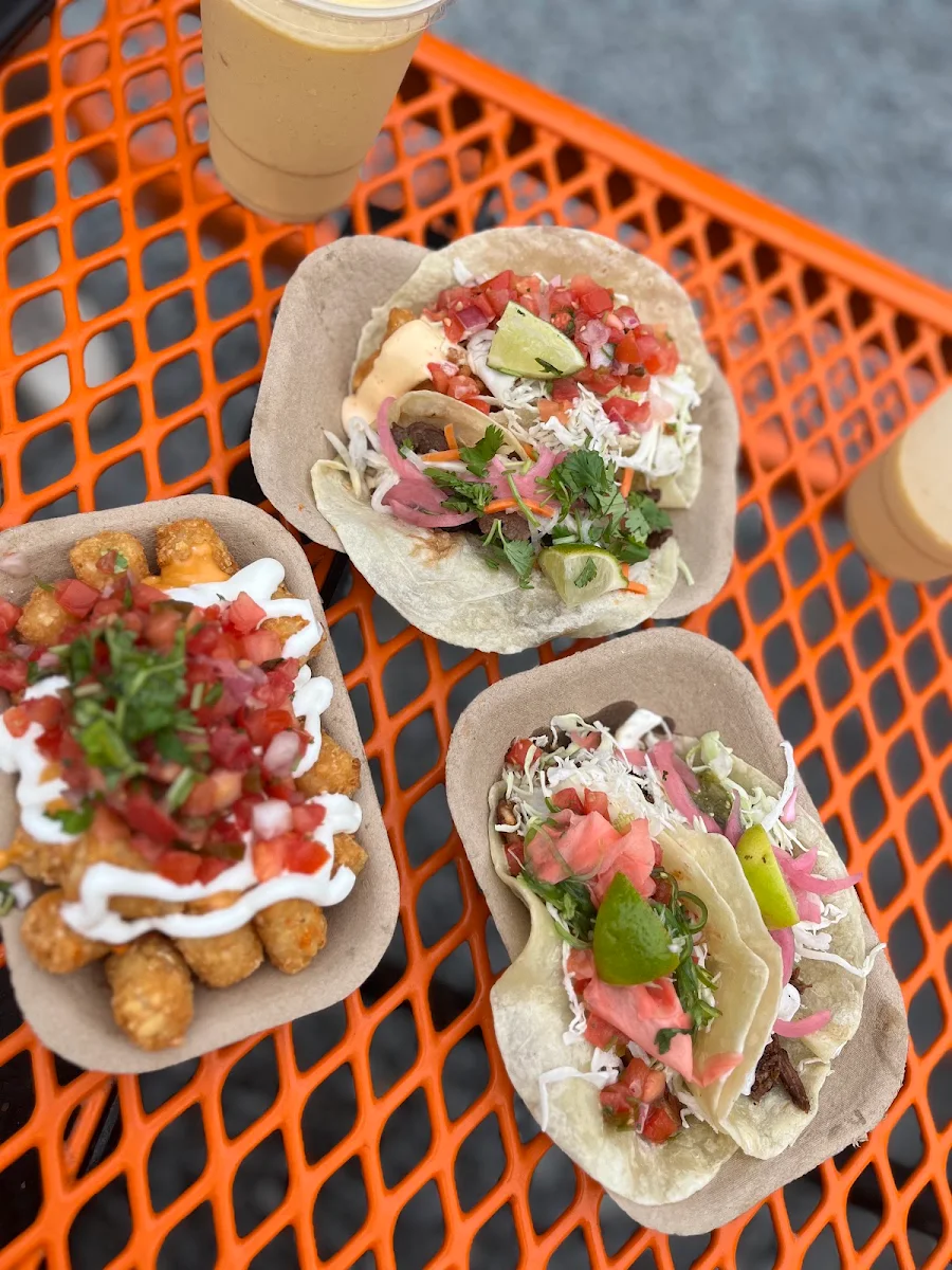 Food & drink, Tacofino Tofino (Original Truck)