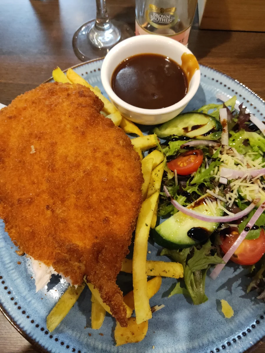 Food & drink, Fernvale Hotel Motel