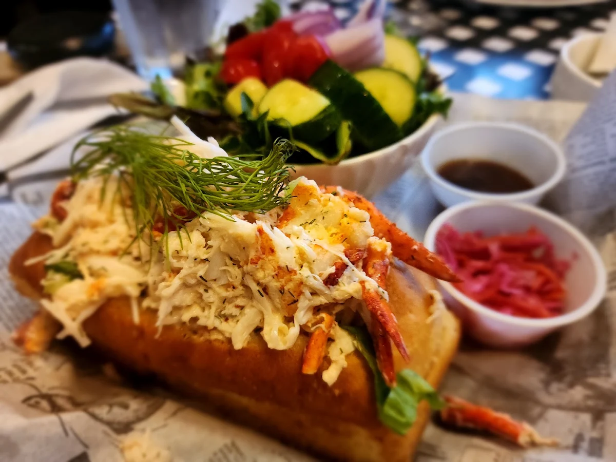 Food & drink, Claudine's Eatery