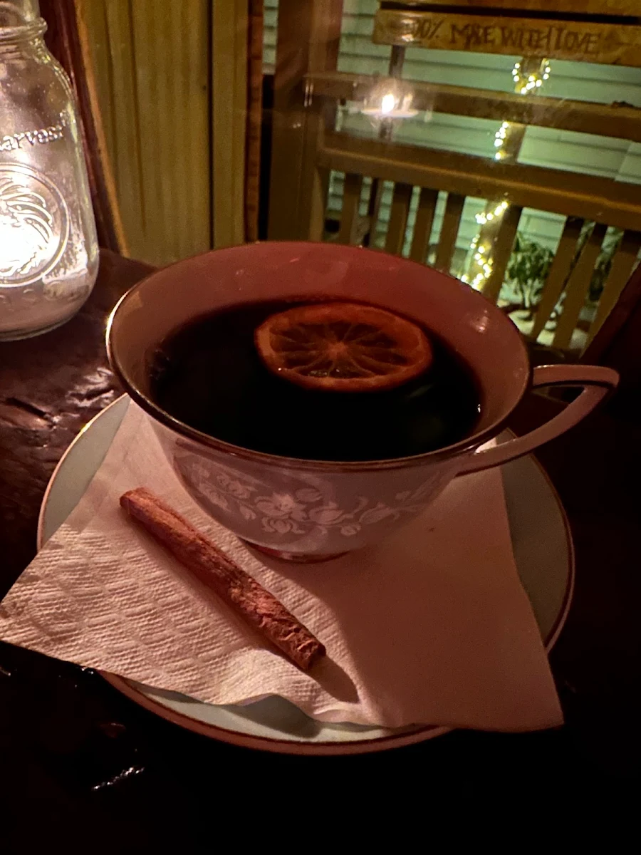 Food & drink, The Moonroom