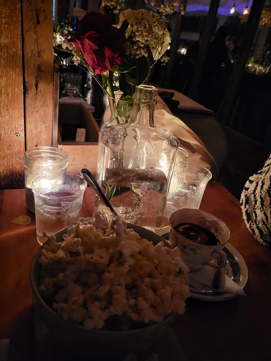 Food & drink, The Moonroom