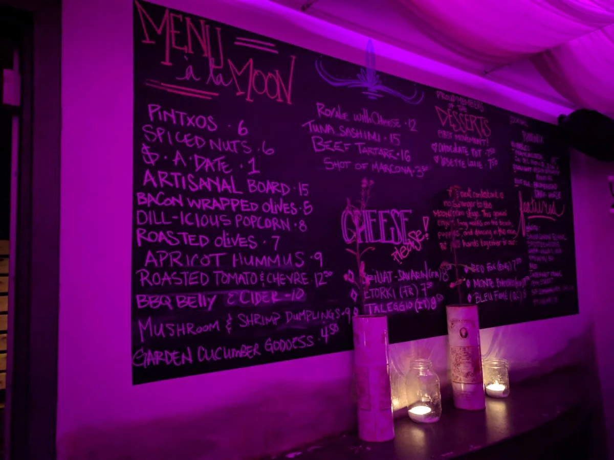 Menu, The Moonroom
