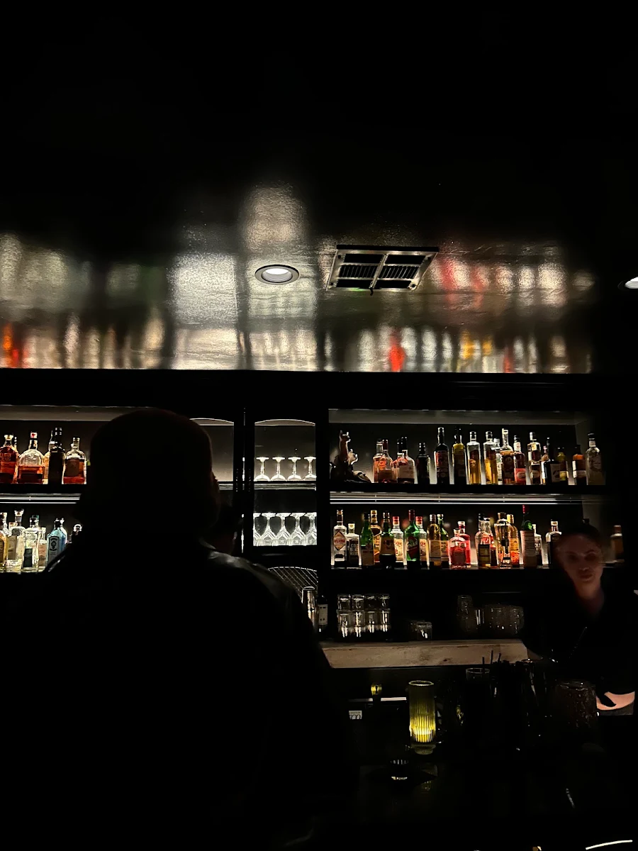 Vibe, The Moonroom