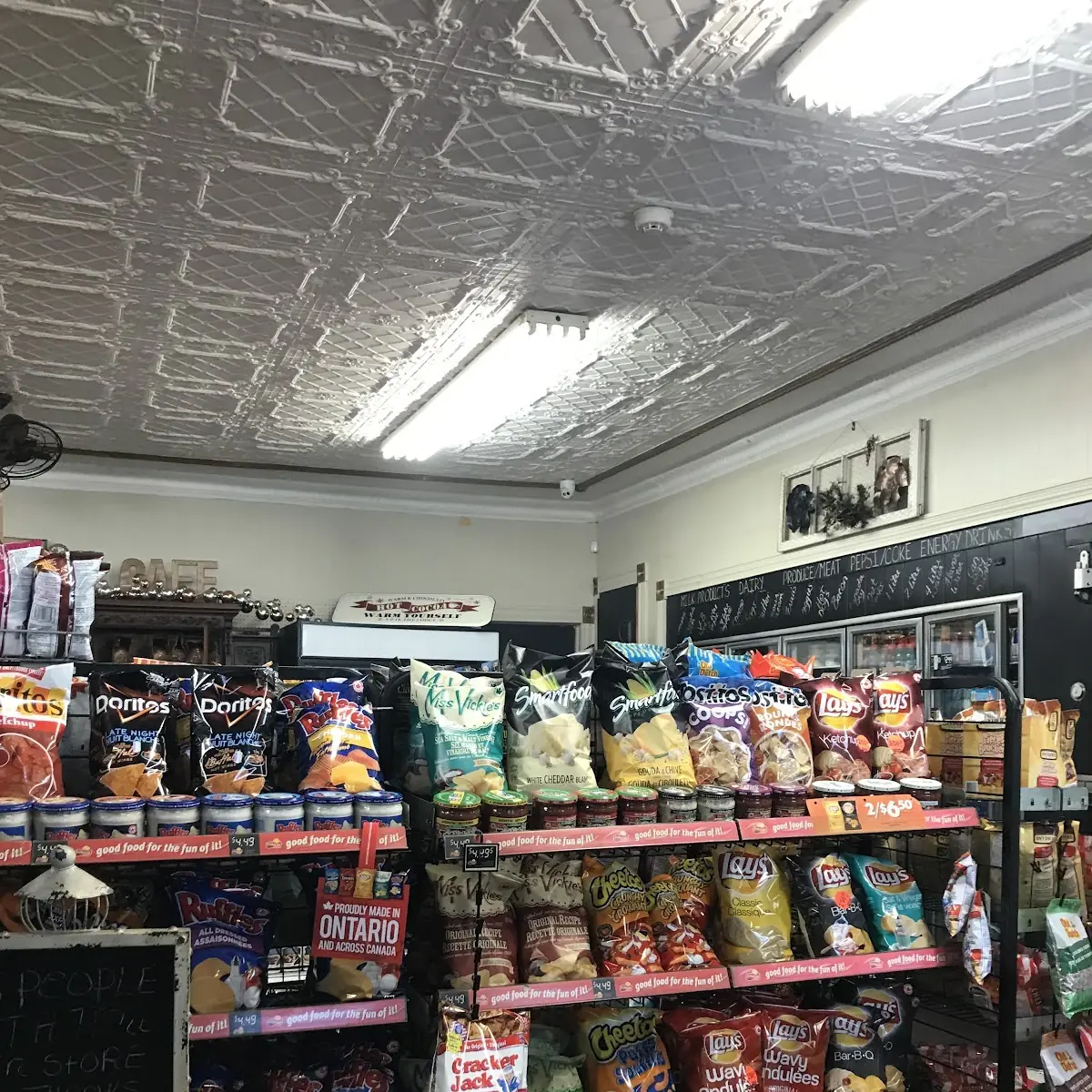 Vibe, Village Pantry
