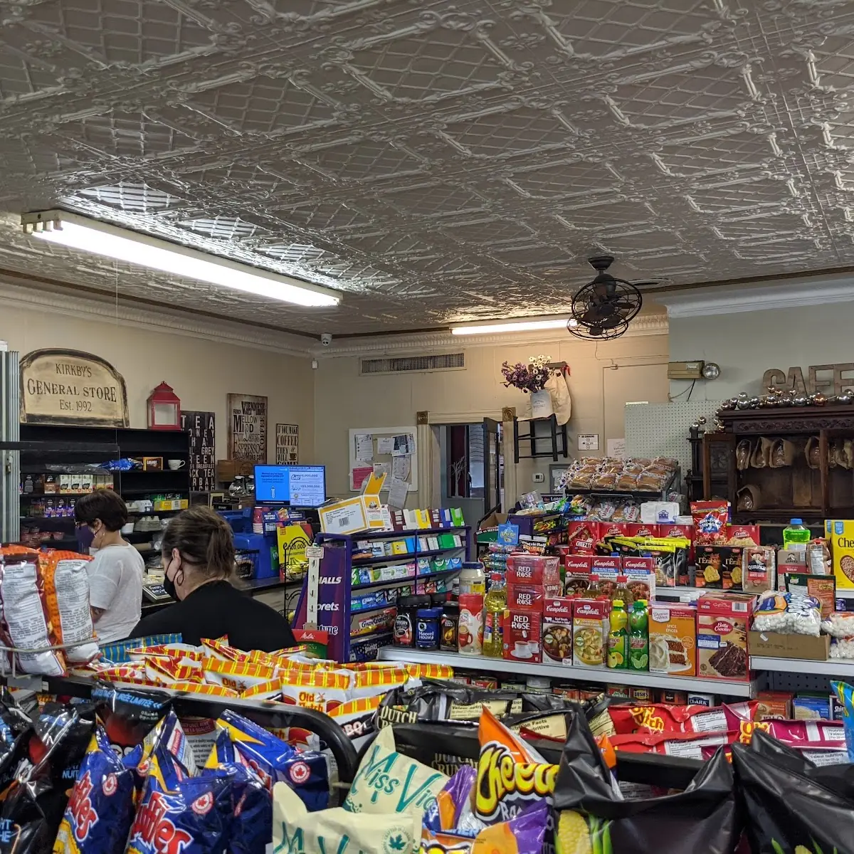 Vibe, Village Pantry