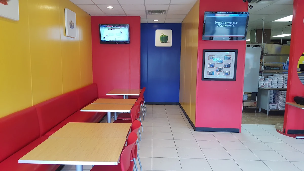 Vibe, Domino's Pizza