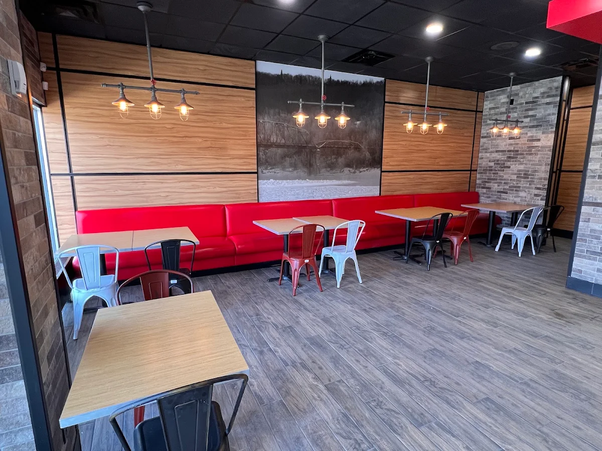 Vibe, Domino's Pizza