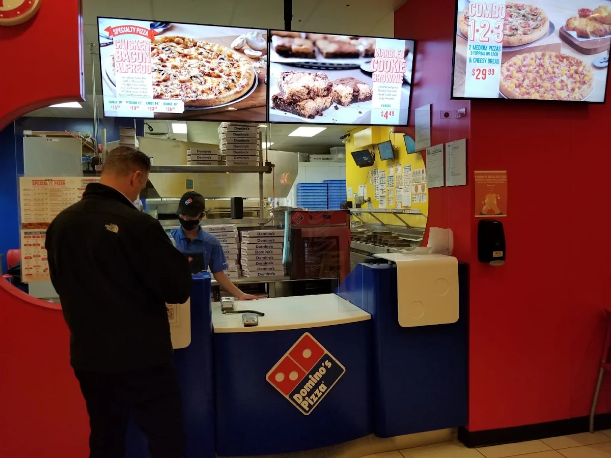 Vibe, Domino's Pizza