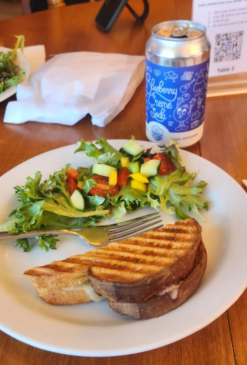 Food & drink, Black & White - Café and Bistro