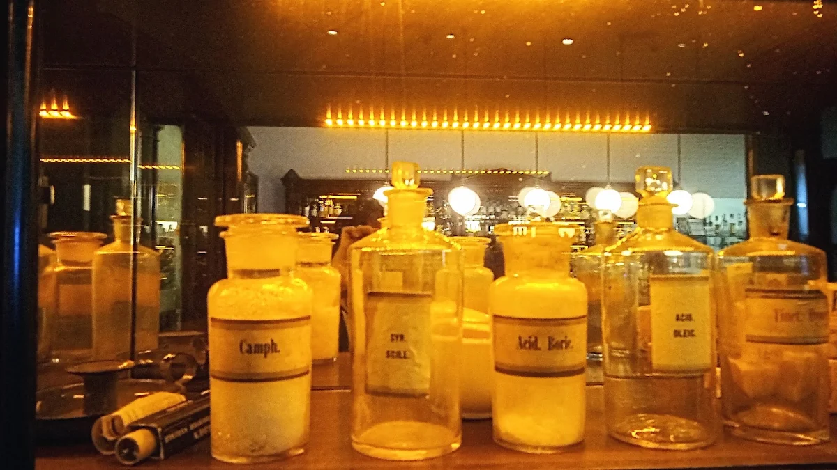 Food & drink, APOTECA