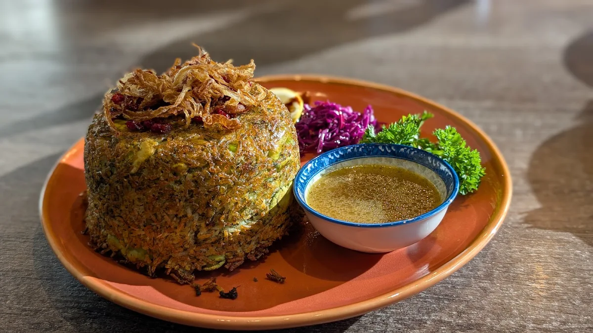 Food & drink, Tahchinbar