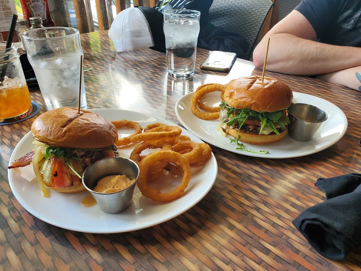 Food & drink, Fort Pub & Grill