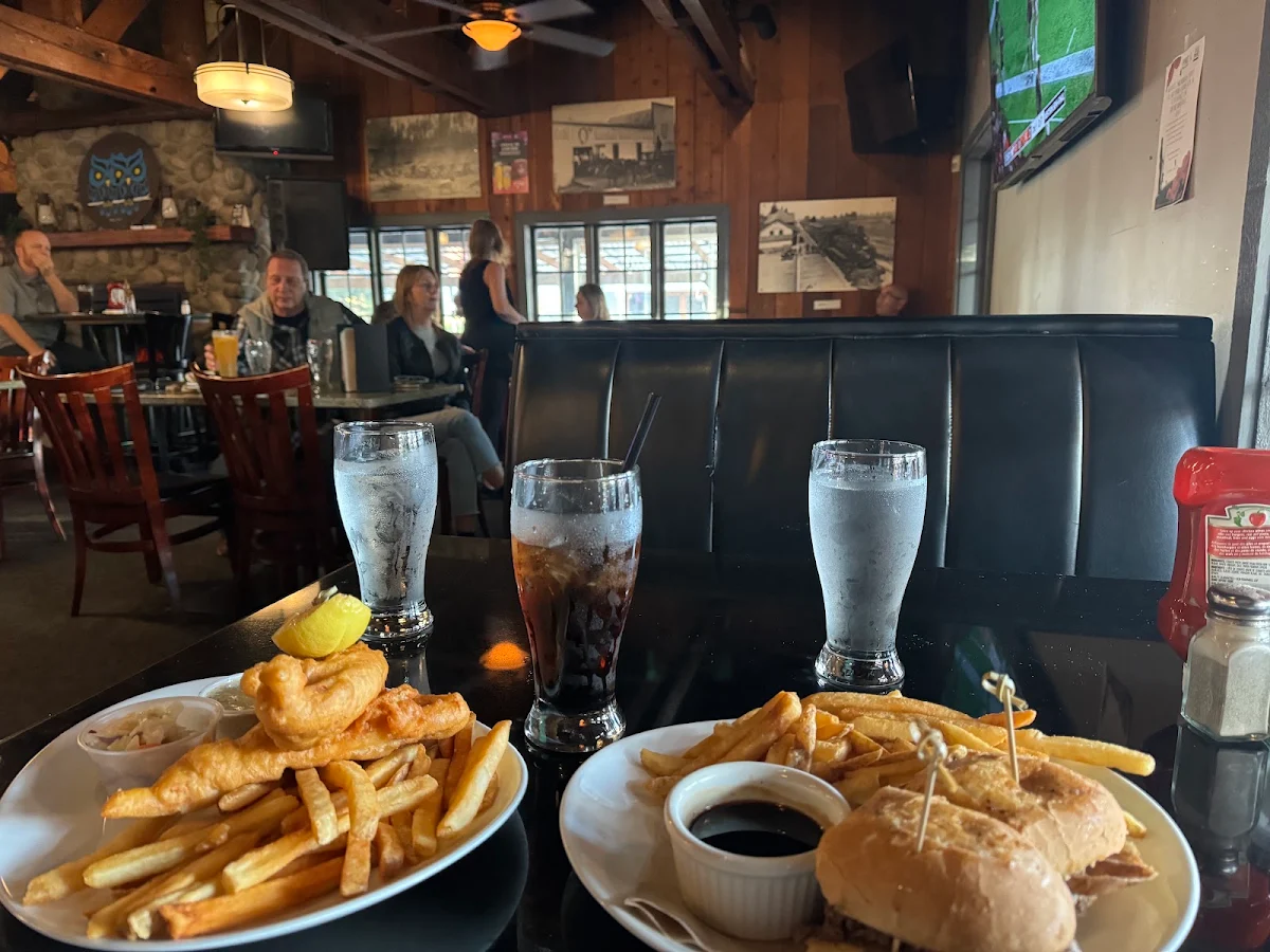 Food & drink, Fort Pub & Grill
