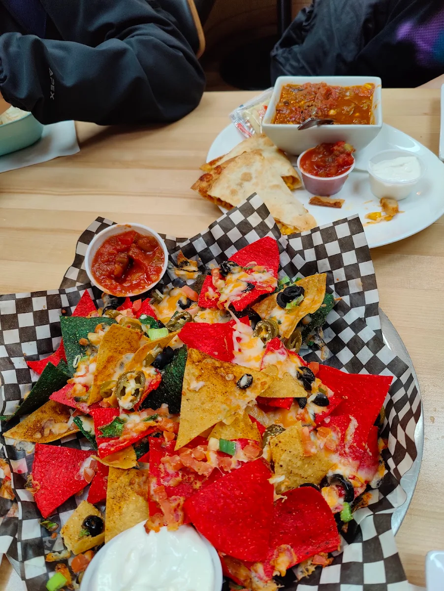 Food & drink, Fort Pub & Grill