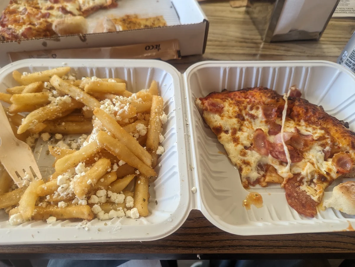 Food & drink, Theos Pizzeria